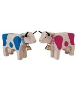 Trauffer cow 1 standing Buebe and Meitschi cow